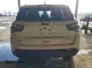 2018 Jeep Compass Latitude z VIN 3C4NJCBB2JT265560, wystawiony jako Copart lot #86600075 z przebiegiem 135 347 mil mil oraz Czysty tytuł • Clean title. Historia ofert i sprzedaży dostępna na DreamBid. Obrazek 6.