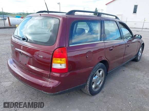 2002 Saturn LW with VIN 1G8JW84R42Y567255, listed as a IAAI auction lot 42291264 with 121,656 mi miles and . Bid and sale history available at DreamBid. Image 4.