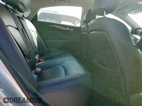 2012 Hyundai Sonata Limited с VIN 5NPEC4AC0CH371809, выставлен на аукционе Copart как лот 85650355 с пробегом 166 104 миль миль и Списание • Salvage title. История ставок и продаж доступна на DreamBid. Изображение 10.