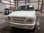 1998 Ford Explorer XLT с VIN 1FMZU35P6WZB26527, выставлен на аукционе IAAI как лот 42235991 с пробегом 215 020 миль миль и . История ставок и продаж доступна на DreamBid. Изображение 13.