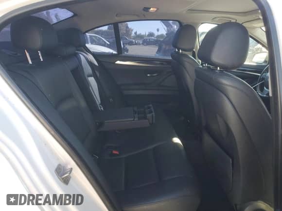 2015 BMW 5 Series 528i с VIN WBA5A5C5XFD525203, выставлен на аукционе Copart как лот 87259385 с пробегом 121 135 миль миль и Чистый • Clean title. История ставок и продаж доступна на DreamBid. Изображение 10.