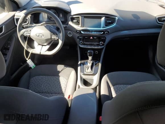 2019 Hyundai Ioniq Blue z VIN KMHC65LC8KU124376, wystawiony jako Copart lot #49629244 z przebiegiem 62 301 mil mil oraz . Historia ofert i sprzedaży dostępna na DreamBid. Obrazek 8.