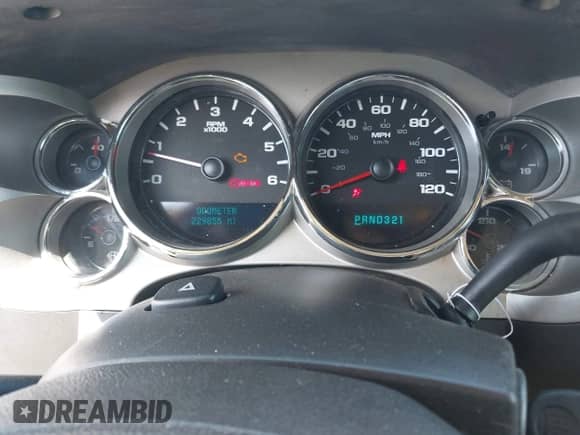 2007 Chevrolet Silverado 1500 1LT with VIN 2GCEC19CX71620756, listed as a IAAI auction lot 42378021 with 229,855 mi miles and . Bid and sale history available at DreamBid. Image 7.