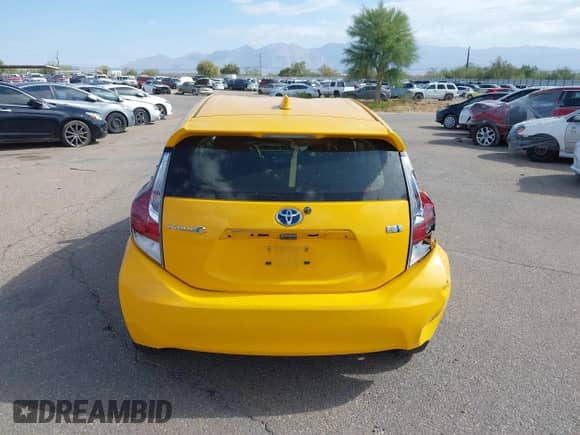 2015 Toyota Prius One z VIN JTDKDTB34F1088656, wystawiony jako IAAI lot #42437290 z przebiegiem 147 044 mil mil oraz . Historia ofert i sprzedaży dostępna na DreamBid. Obrazek 17.