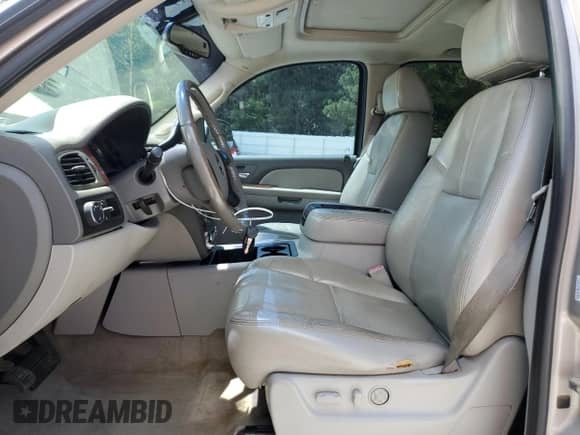 2007 Chevrolet Avalanche 3LT с VIN 3GNEC12037G225784, выставлен на аукционе Copart как лот 68738835 с пробегом 384 977 миль миль и Списание • Salvage title. История ставок и продаж доступна на DreamBid. Изображение 7.