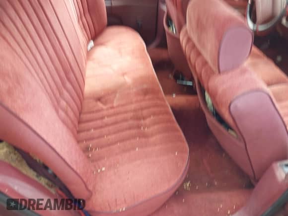 1992 Chevrolet Caprice с VIN 1G1BL53E5NR137046, выставлен на аукционе IAAI как лот 43079497 с пробегом 250 421 миль миль и . История ставок и продаж доступна на DreamBid. Изображение 8.