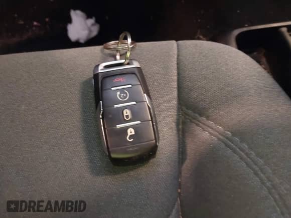 2019 Ram 1500 Big Horn z VIN 1C6RRFFGXKN751754, wystawiony jako IAAI lot #43044316 z przebiegiem 95 206 mil mil oraz . Historia ofert i sprzedaży dostępna na DreamBid. Obrazek 11.