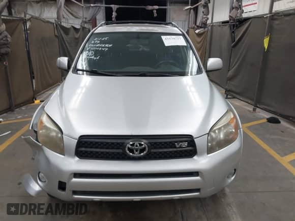 2008 Toyota RAV4 Sport with VIN JTMZK32V086010547, listed as a IAAI auction lot 43379727 with 159,170 mi miles and . Bid and sale history available at DreamBid. Image 12.