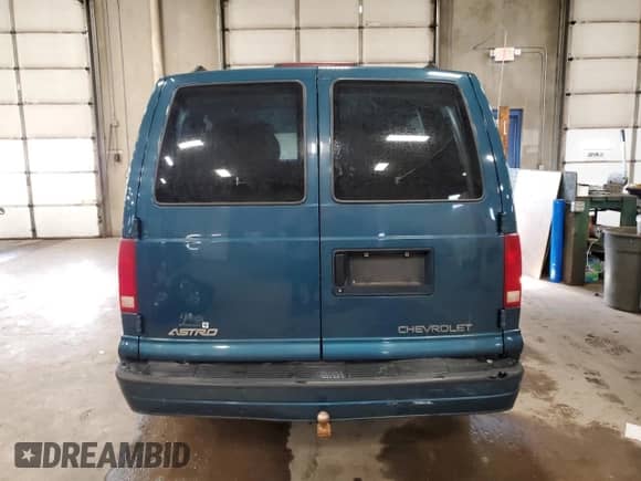 2001 Chevrolet Astro with VIN 1GNDM19W21B122794, listed as a Copart auction lot 88815605 with 253,321 mi miles and Clean title. Bid and sale history available at DreamBid. Image 6.