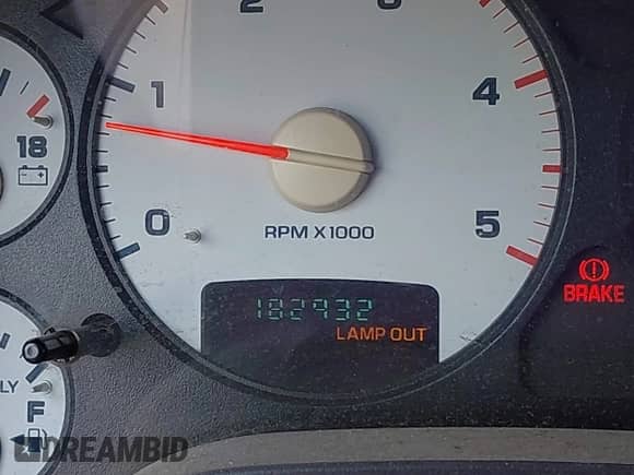 2005 Dodge 2500 SLT with VIN 3D7KS28C95G844477, listed as a IAAI auction lot 42702050 with 182,932 mi miles and . Bid and sale history available at DreamBid. Image 16.