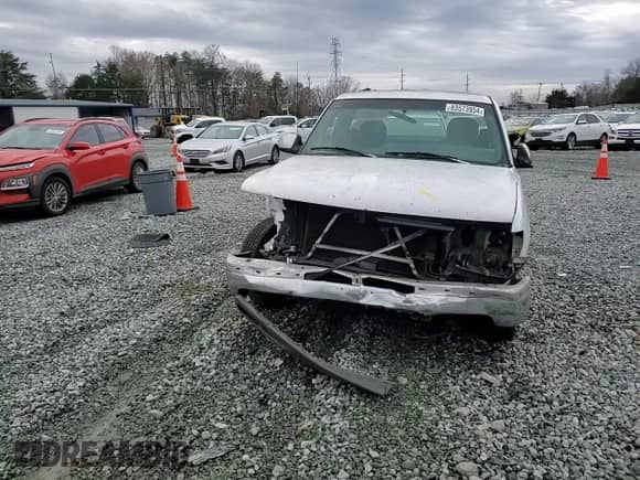 2000 Chevrolet Silverado 1500 LS with VIN 1GCEC14T7YZ112003, listed as a Copart auction lot 83573954 with Not provided miles and Salvage title. Bid and sale history available at DreamBid. Image 11.