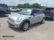 2007 MINI Hardtop with VIN WMWMF33567TT55320, listed as a IAAI auction lot 39844218 with Not provided miles and . Bid and sale history available at DreamBid. Image 2.