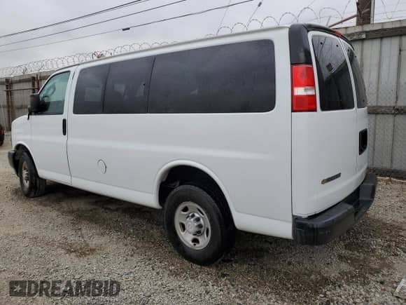 2019 Chevrolet Express Passenger LS с VIN 1GAWGEFG1K1334129, выставлен на аукционе Copart как лот 58387905 с пробегом 40 557 миль миль и На запчасти • Non repairable. История ставок и продаж доступна на DreamBid. Изображение 2.