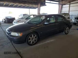 2005 Volvo S60 с VIN YV1RS592952428884, выставлен на аукционе Copart как лот 64216895 с пробегом 118 097 миль миль и Списание • Salvage title. История ставок и продаж доступна на DreamBid. Изображение 1.