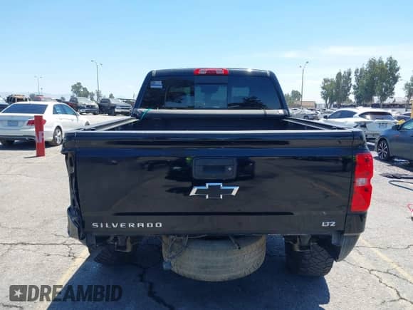 2015 Chevrolet Silverado 1500 LTZ с VIN 3GCUKSEC2FG360756, выставлен на аукционе IAAI как лот 42692056 с пробегом 87 042 миль миль и . История ставок и продаж доступна на DreamBid. Изображение 17.