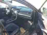 2017 Toyota Camry XLE с VIN 4T1BF1FK1HU671215, выставлен на аукционе IAAI как лот 43554451 с пробегом 161 233 миль миль и . История ставок и продаж доступна на DreamBid. Изображение 5.