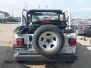 1998 Jeep Wrangler SE z VIN 1J4FY29P5WP797211, wystawiony jako IAAI lot #42972127 z przebiegiem 123 163 mil mil oraz . Historia ofert i sprzedaży dostępna na DreamBid. Obrazek 17.