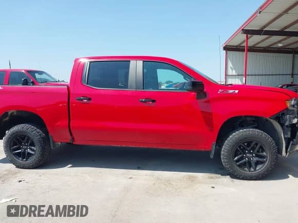 2020 Chevrolet Silverado 1500 LT Trail Boss with VIN 3GCPYFED6LG364624, listed as a IAAI auction lot 43189540 with 127,309 mi miles and . Bid and sale history available at DreamBid. Image 13.