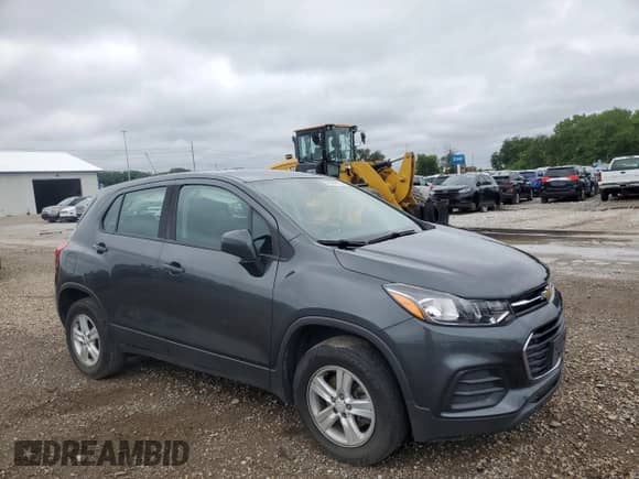 2020 Chevrolet Trax LS с VIN 3GNCJNSB6LL259225, выставлен на аукционе Copart как лот 67064745 с пробегом 102 306 миль миль и Списание • Salvage title. История ставок и продаж доступна на DreamBid. Изображение 4.