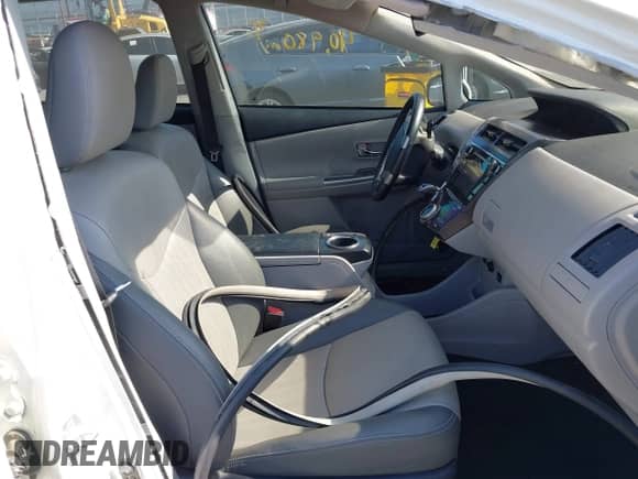 2015 Toyota Prius Two z VIN JTDZN3EU8FJ032378, wystawiony jako IAAI lot #42832289 z przebiegiem Nie podano mil oraz . Historia ofert i sprzedaży dostępna na DreamBid. Obrazek 5.