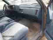 1994 Chevrolet Silverado 1500 с VIN 2GCEC19K5R1181878, выставлен на аукционе IAAI как лот 42376963 с пробегом 202 508 миль миль и . История ставок и продаж доступна на DreamBid. Изображение 5.