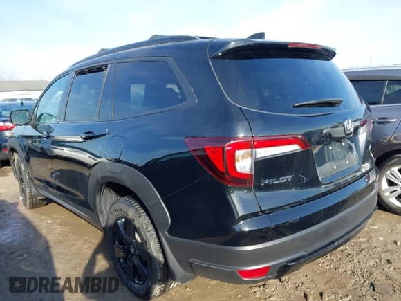 2022 Honda Pilot TrailSport with VIN 5FNYF6H8XNB085971, listed as a IAAI auction lot 41797773 with 55,095 mi miles and . Bid and sale history available at DreamBid. Image 3.