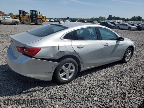 2020 Chevrolet Malibu LS z VIN 1G1ZC5ST8LF081231, wystawiony jako Copart lot #70727325 z przebiegiem 100 741 mil mil oraz Szkoda całkowita • Salvage title. Historia ofert i sprzedaży dostępna na DreamBid. Obrazek 3.
