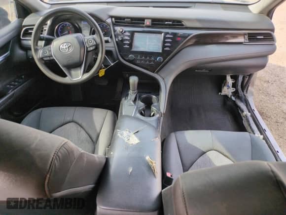 2019 Toyota Camry SE z VIN 4T1B11HK5KU756920, wystawiony jako Copart lot #66036025 z przebiegiem 127 208 mil mil oraz Szkoda całkowita • Salvage title. Historia ofert i sprzedaży dostępna na DreamBid. Obrazek 8.