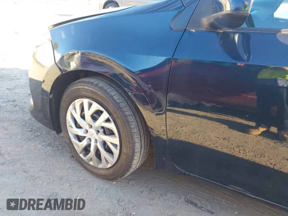 2019 Toyota Corolla L z VIN 2T1BURHE6KC202366, wystawiony jako IAAI lot #43402653 z przebiegiem 11 905 mil mil oraz . Historia ofert i sprzedaży dostępna na DreamBid. Obrazek 6.