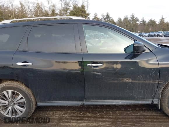 2017 Nissan Pathfinder SV with VIN 5N1DR2MM9HC633277, listed as a IAAI auction lot 41697958 with 51,891 mi miles and . Bid and sale history available at DreamBid. Image 13.