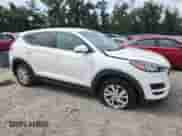 2020 Hyundai Tucson SE z VIN KM8J23A4XLU242983, wystawiony jako Copart lot #80781055 z przebiegiem 68 496 mil mil oraz Nie do naprawy • Non repairable. Historia ofert i sprzedaży dostępna na DreamBid. Obrazek 4.