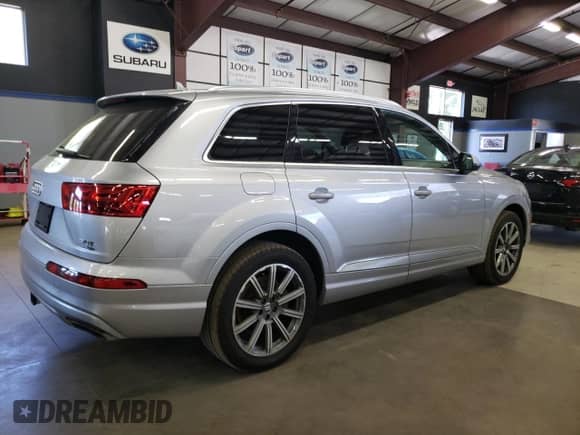 2017 Audi Q7 Premium Plus с VIN WA1LAAF73HD056615, выставлен на аукционе Copart как лот 71231735 с пробегом 157 743 миль миль и Чистый • Clean title. История ставок и продаж доступна на DreamBid. Изображение 3.