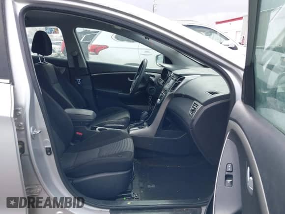 2016 Hyundai Elantra с VIN KMHD35LH5GU316015, выставлен на аукционе IAAI как лот 41823547 с пробегом 61 198 миль миль и . История ставок и продаж доступна на DreamBid. Изображение 5.