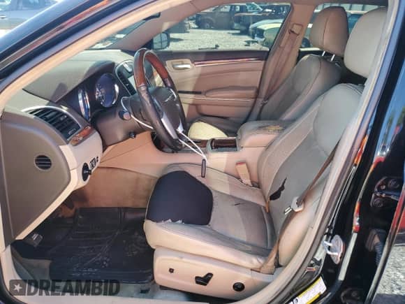 2011 Chrysler 300 C с VIN 2C3CA6CT5BH599340, выставлен на аукционе Copart как лот 71302195 с пробегом 352 243 миль миль и Чистый • Clean title. История ставок и продаж доступна на DreamBid. Изображение 7.