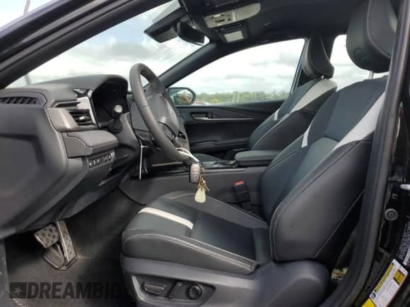 2025 Toyota Camry LE с VIN 4T1DAACK2SU061522, выставлен на аукционе Copart как лот 71068045 с пробегом 4 139 миль миль и Чистый • Clean title. История ставок и продаж доступна на DreamBid. Изображение 7.