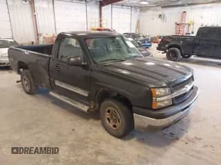 2004 Chevrolet Silverado 1500 LS z VIN 1GCEK14T04E225456, wystawiony jako IAAI lot #42469744 z przebiegiem 105 742 mil mil oraz . Historia ofert i sprzedaży dostępna na DreamBid. Obrazek 1.