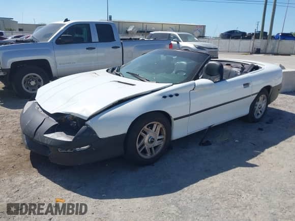 1995 Chevrolet Camaro z VIN 2G1FP32S5S2212988, wystawiony jako IAAI lot #41796497 z przebiegiem 164 711 mil mil oraz . Historia ofert i sprzedaży dostępna na DreamBid. Obrazek 17.