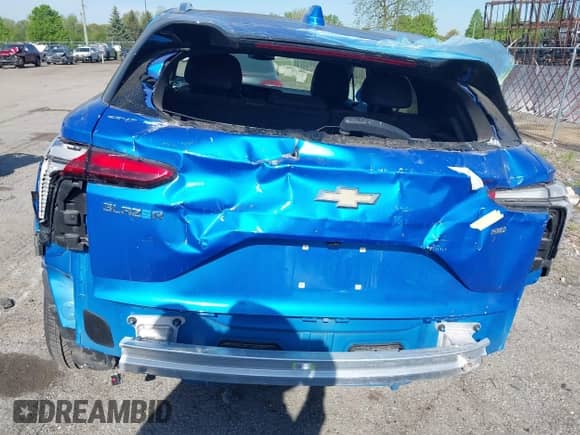 2024 Chevrolet Blazer EV eAWD LT с VIN 3GNKDBRJ5RS252280, выставлен на аукционе IAAI как лот 42228266 с пробегом 4 359 миль миль и . История ставок и продаж доступна на DreamBid. Изображение 17.