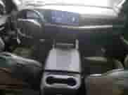 2025 Chevrolet Tahoe RST z VIN 1GNS6RRD1SR108439, wystawiony jako Copart lot #61190435 z przebiegiem 5 470 mil mil oraz Szkoda całkowita • Salvage title. Historia ofert i sprzedaży dostępna na DreamBid. Obrazek 8.