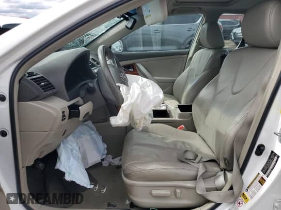 2011 Toyota Camry LE с VIN 4T1BK3EK8BU612517, выставлен на аукционе Copart как лот 69834365 с пробегом Не указан миль и Списание • Salvage title. История ставок и продаж доступна на DreamBid. Изображение 7.