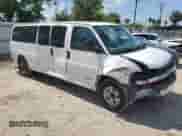 2005 Chevrolet Express Passenger с VIN 1GAHG39U051159021, выставлен на аукционе Copart как лот 72577044 с пробегом 183 058 миль миль и Списание • Salvage title. История ставок и продаж доступна на DreamBid. Изображение 4.