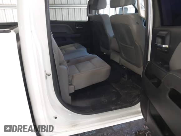 2015 Chevrolet Silverado 2500HD Work Truck с VIN 1GC1KUE88FF175767, выставлен на аукционе IAAI как лот 43463710 с пробегом 267 000 миль миль и . История ставок и продаж доступна на DreamBid. Изображение 8.