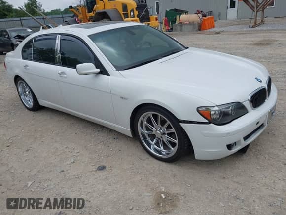 2008 BMW 7 Series 750Li with VIN WBAHN83568DT81316, listed as a IAAI auction lot 42544757 with 189,286 mi miles and . Bid and sale history available at DreamBid. Image 1.