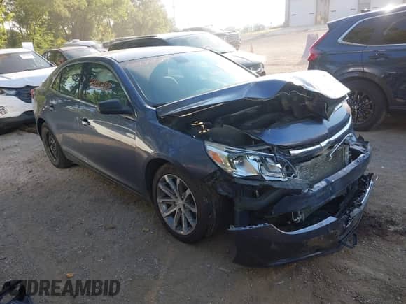 2014 Chevrolet Malibu LS с VIN 1G11B5SL2EF205013, выставлен на аукционе IAAI как лот 43021022 с пробегом 184 433 миль миль и . История ставок и продаж доступна на DreamBid. Изображение 1.