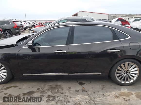 2014 Hyundai Equus Ultimate z VIN KMHGH4JH1EU083761, wystawiony jako IAAI lot #41356895 z przebiegiem 51 565 mil mil oraz . Historia ofert i sprzedaży dostępna na DreamBid. Obrazek 15.