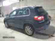 2011 Volkswagen Tiguan S с VIN WVGBV7AX0BW531886, выставлен на аукционе Copart как лот 71185475 с пробегом 156 904 миль миль и Списание • Salvage title. История ставок и продаж доступна на DreamBid. Изображение 2.