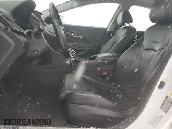 2013 Hyundai Azera z VIN KMHFH4JG5DA284078, wystawiony jako Copart lot #84546694 z przebiegiem 122 111 mil mil oraz Szkoda całkowita • Salvage title. Historia ofert i sprzedaży dostępna na DreamBid. Obrazek 7.