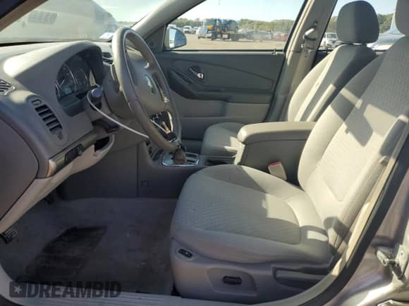 2007 Chevrolet Malibu Maxx LT z VIN 1G1ZT68N57F216945, wystawiony jako Copart lot #84926045 z przebiegiem 151 415 mil mil oraz Czysty tytuł • Clean title. Historia ofert i sprzedaży dostępna na DreamBid. Obrazek 7.