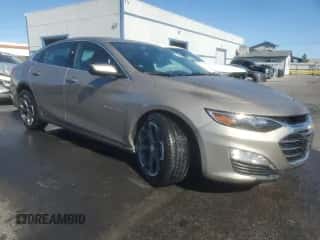 2022 Chevrolet Malibu LT z VIN 1G1ZD5ST7NF161930, wystawiony jako Copart lot #90236915 z przebiegiem 61 534 mil mil oraz Czysty tytuł • Clean title. Historia ofert i sprzedaży dostępna na DreamBid. Obrazek 4.