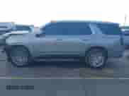 2025 Chevrolet Tahoe LT z VIN 1GNS5NRD3SR137193, wystawiony jako IAAI lot #43144432 z przebiegiem 19 826 mil mil oraz . Historia ofert i sprzedaży dostępna na DreamBid. Obrazek 15.